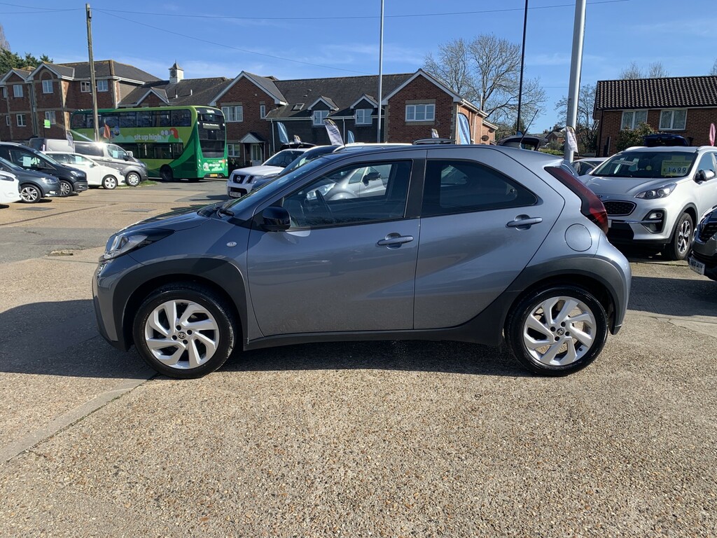 Toyota Aygo X Hatchback 1.0 Vvt-i Pure 2024 HW24FLZ Grey #5