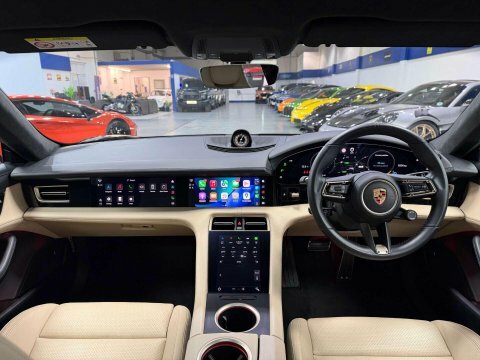 Porsche Taycan Performance Plus 93.4Kwh LX22OGE Black #2
