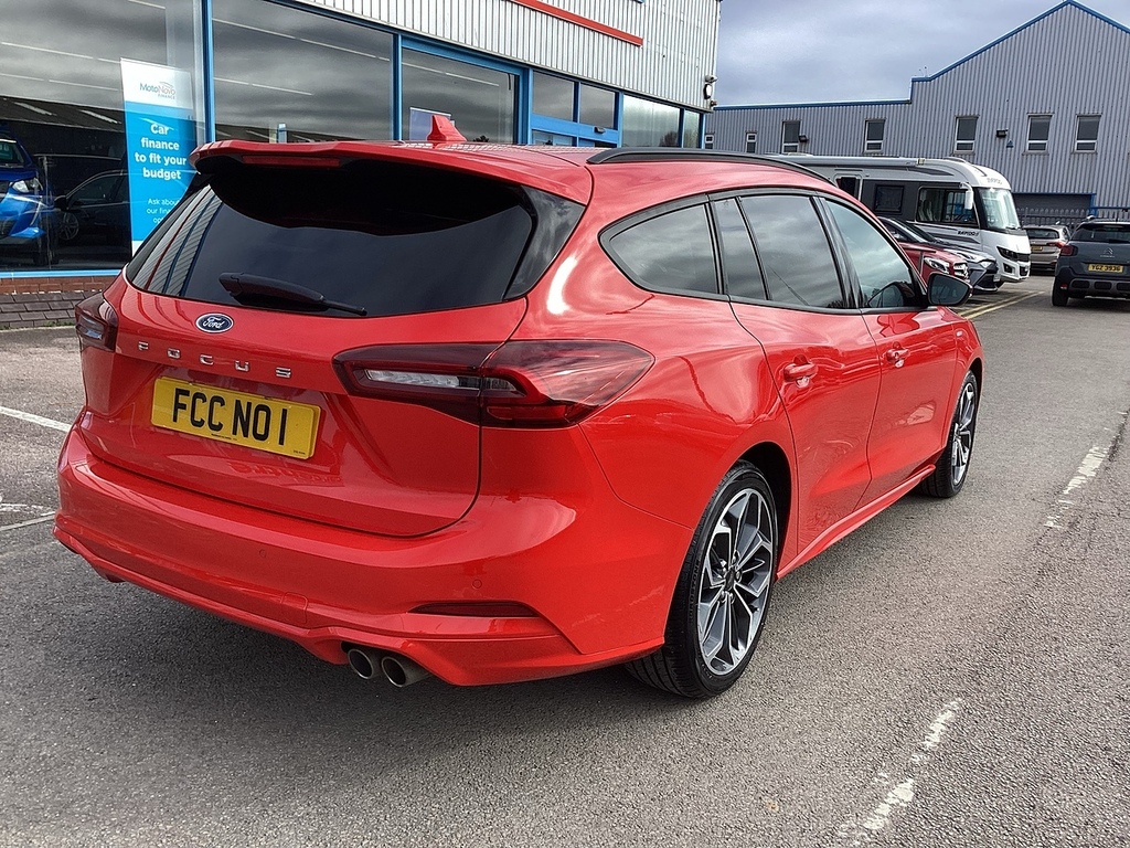 Ford Focus T Ecoboost St-line Vignale PO72ENH Red #5