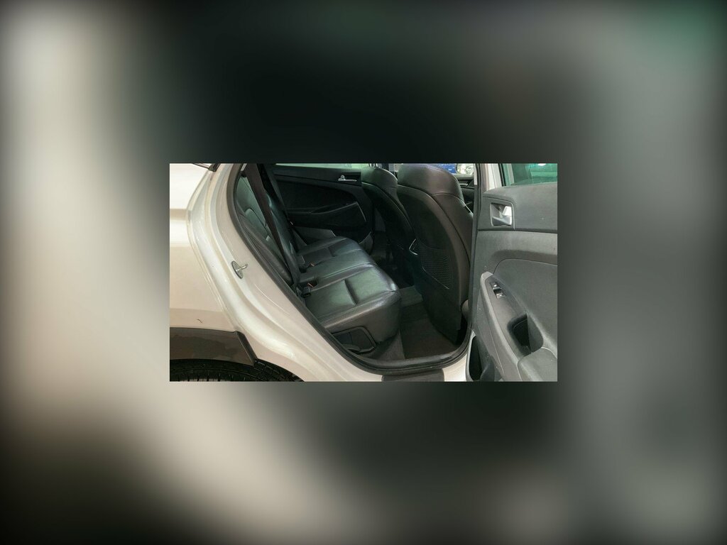 Hyundai Tucson 1.7 Crdi Blue Drive Premium Se Suv Dct HG16YUL White #2