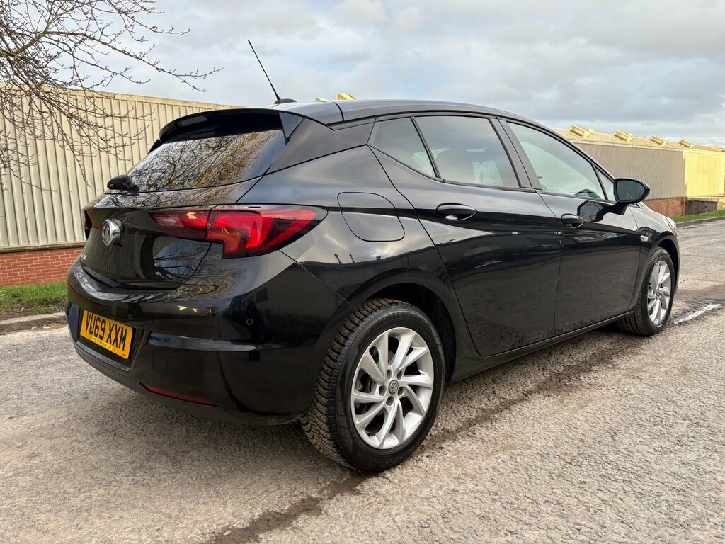 Vauxhall Astra 1.5 Turbo D Business Edition Nav Hatchback Die VU69XXM Black #3
