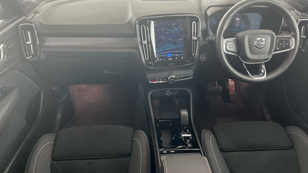 Volvo XC40 Black Edition Ultra, B4 Mild Hybrid, RA74CTV Black #5