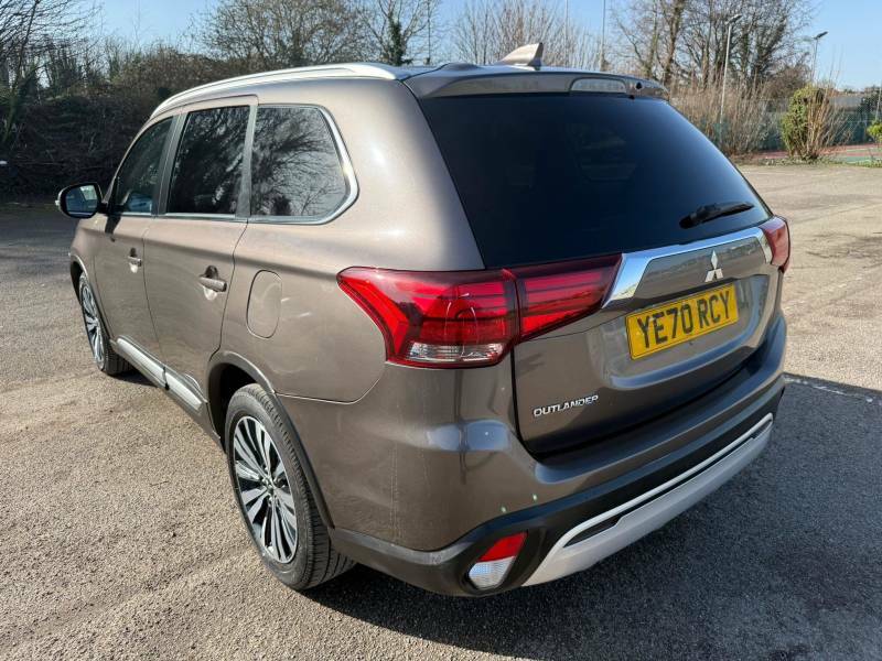 Mitsubishi Outlander 2.0 Exceed Cvt - 2020 70 Brown #4