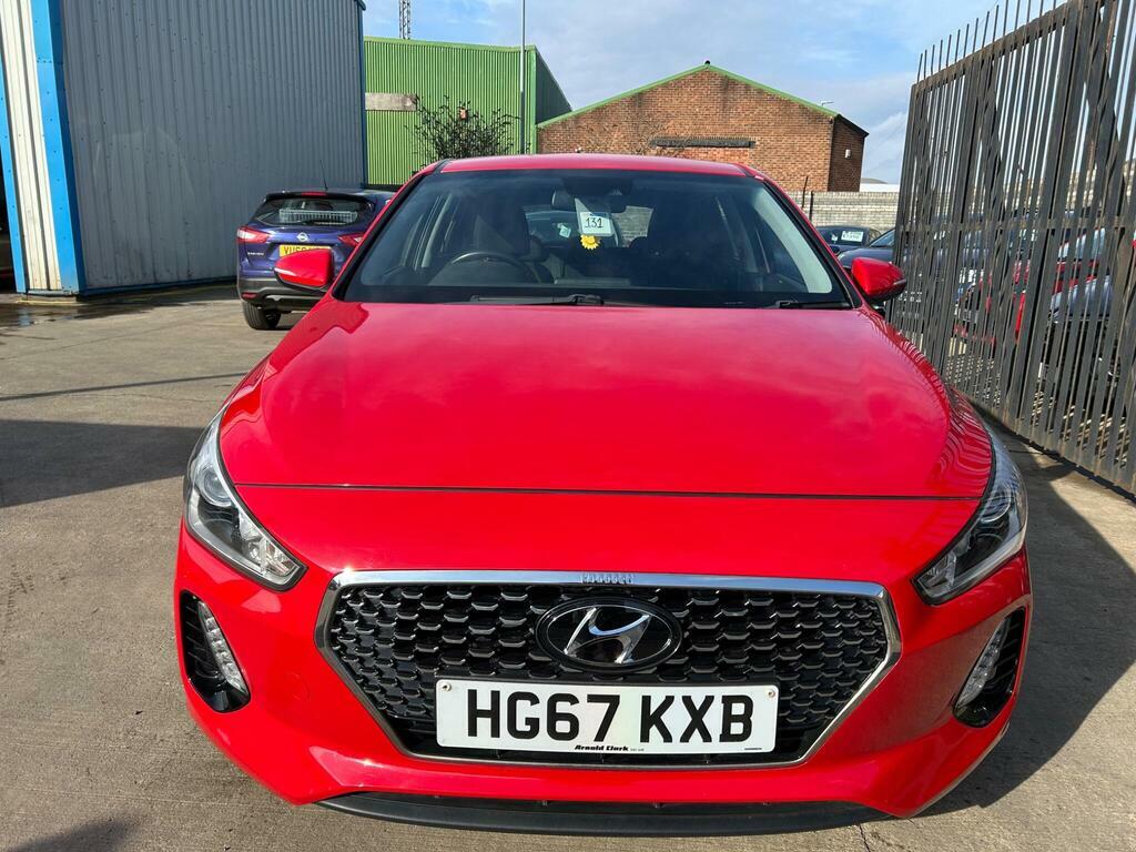 Hyundai I30 1.6 Crdi Blue Drive Se Euro 6 S S Red #2