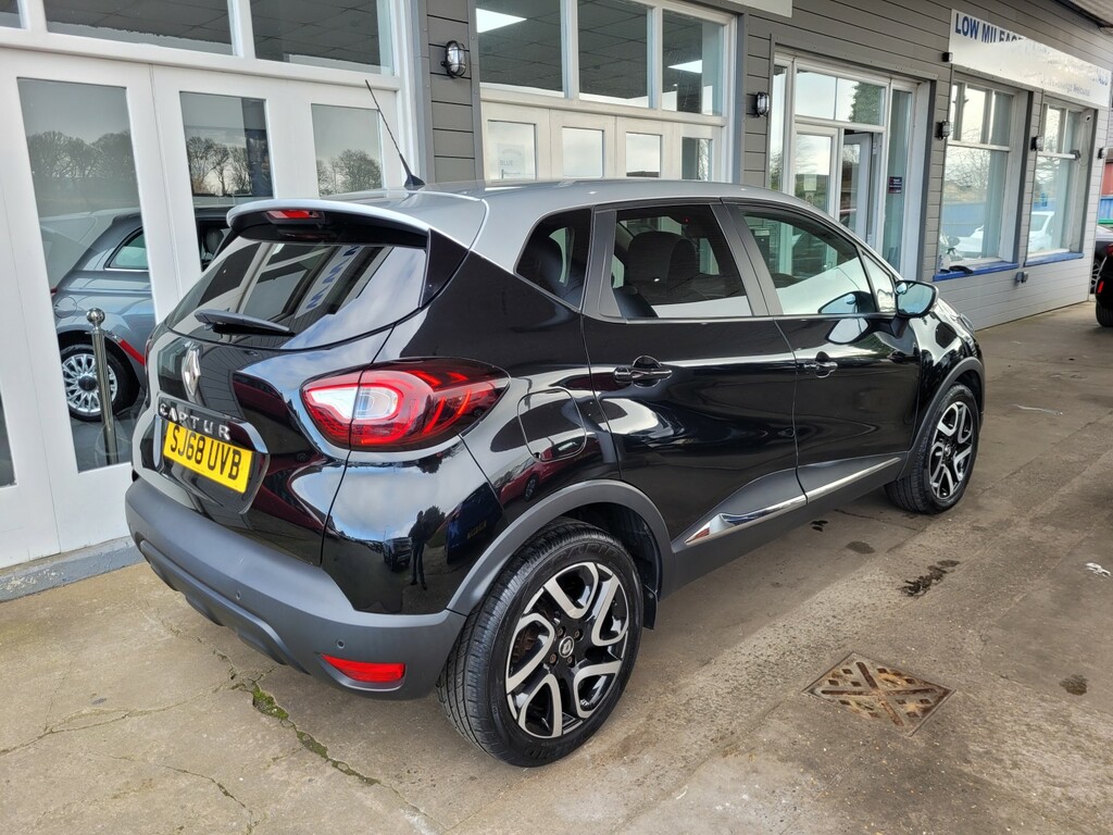 Renault Captur Suv 1.5 Iconic Dci 90 My18 2018 SJ68UVB Black #5