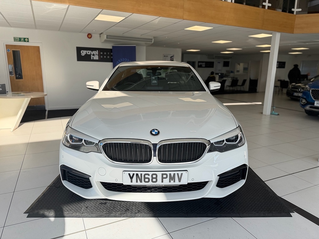 BMW 5 Series 2.0 520D M Sport Saloon Euro 6 S YN68PMV White #2