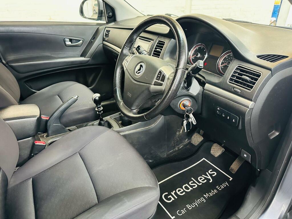 SsangYong Korando 2L Ex Black #15