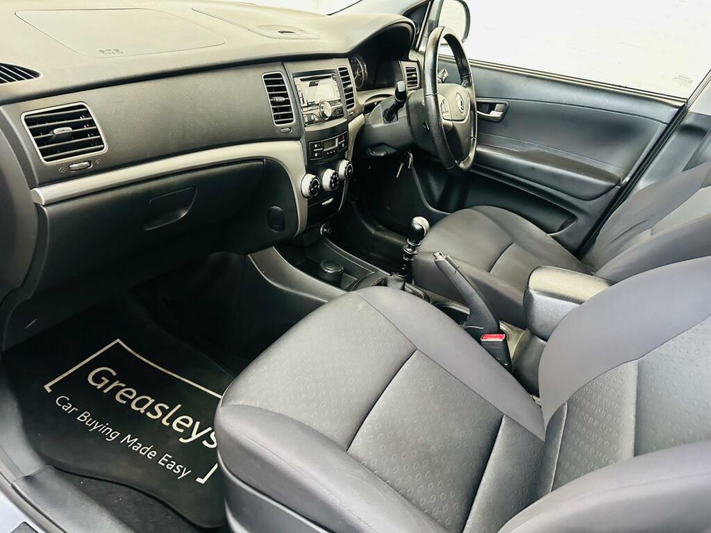SsangYong Korando 2L Ex Black #3
