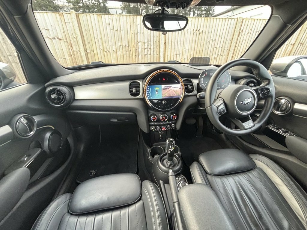 Mini Hatch 1.5L Cooper Exclusive AK71HSG Black #4