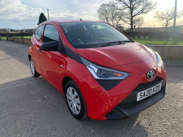 Toyota Aygo 1.0 Vvt-i X Hatchback Euro 6 71 SA20KZO Red #2