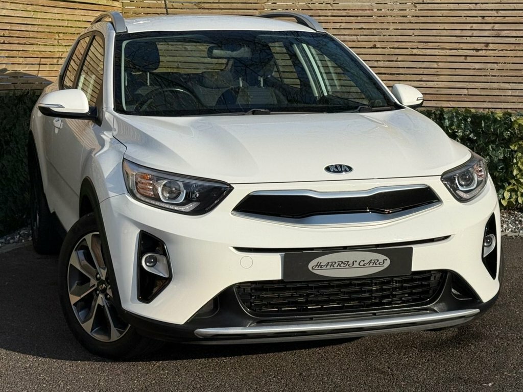 Kia Stonic 1L 2 White #2