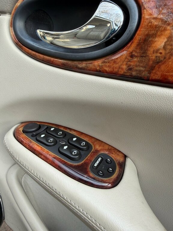 Jaguar XJ 3.2 Executive Red #14