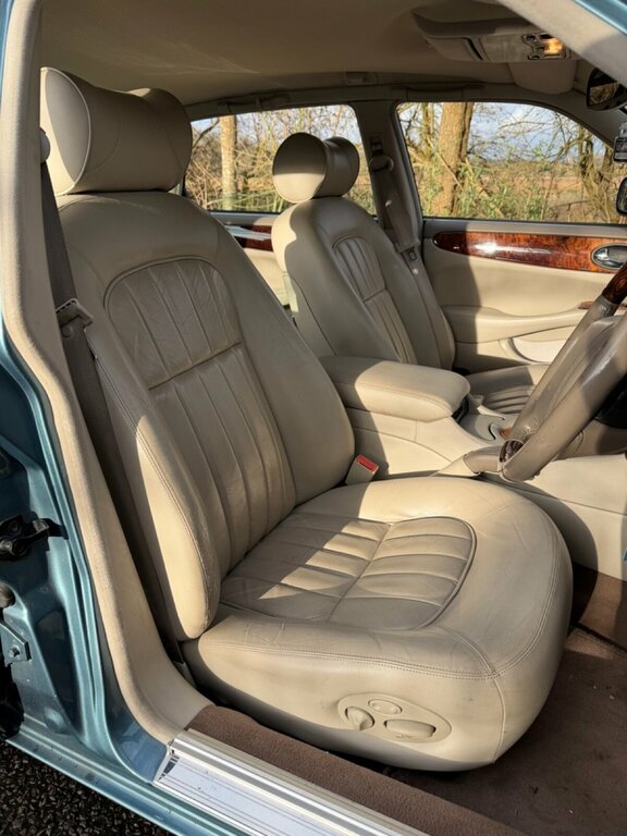 Jaguar XJ 3.2 Executive Red #9