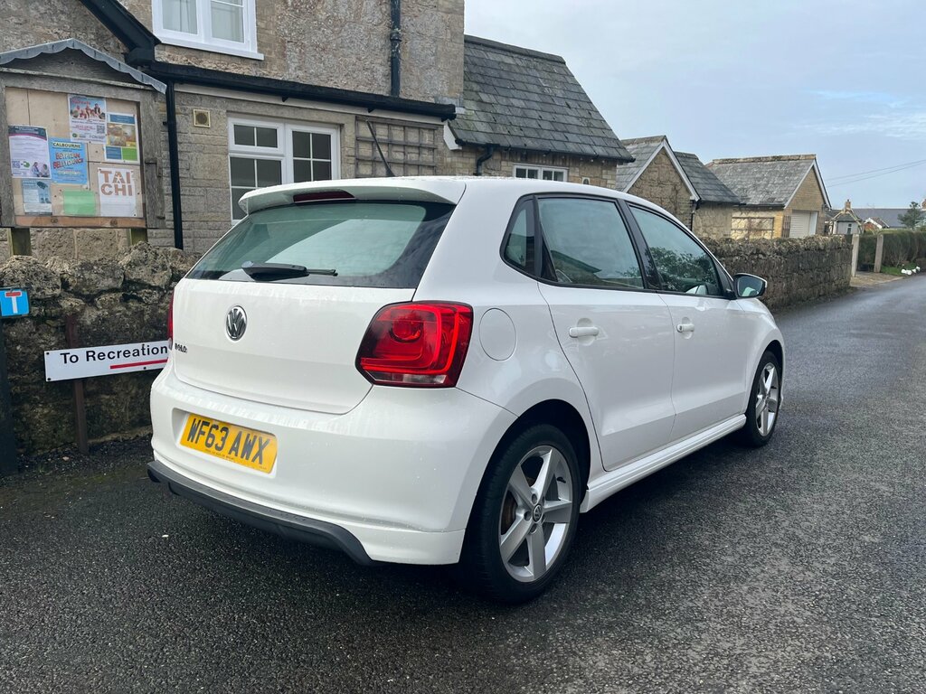 Volkswagen Polo 1.2 R-line Style Hatchback Euro WF63AWX White #4