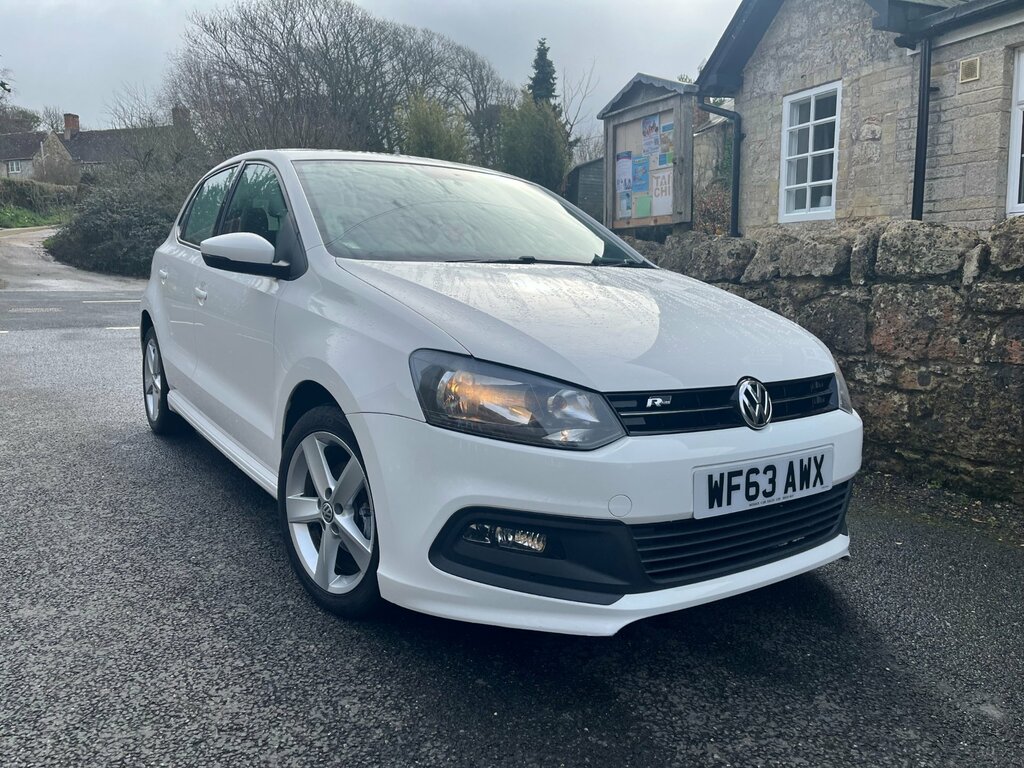 Volkswagen Polo 1.2 R-line Style Hatchback Euro White