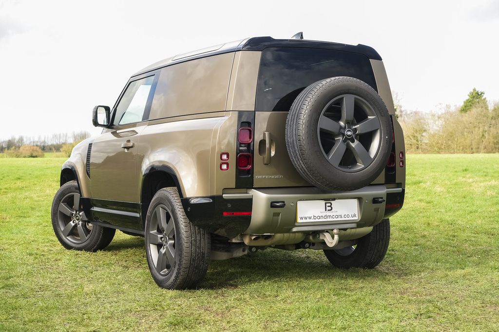 Land Rover Defender 3.0 D250 Hard Top X-dynamic Hse 3 Seat VX25TWE Brown #6