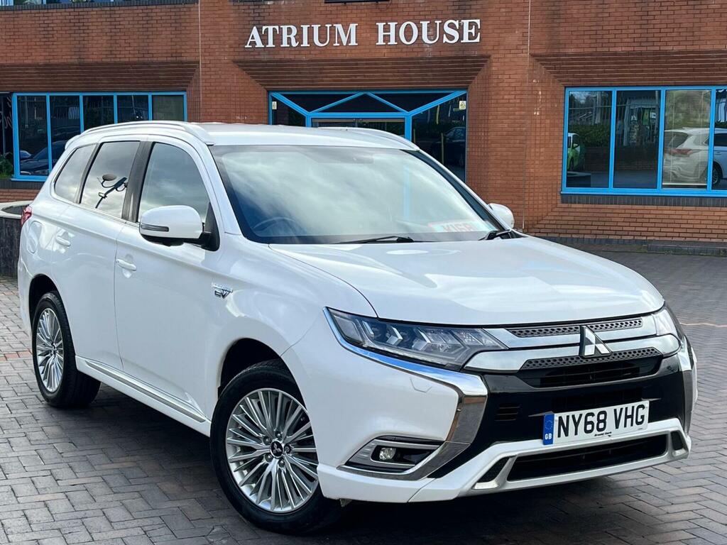 Mitsubishi Outlander Suv 2.4H Twinmotor 13.8Kwh 4H Cvt 4Wd Euro 6 Ss White