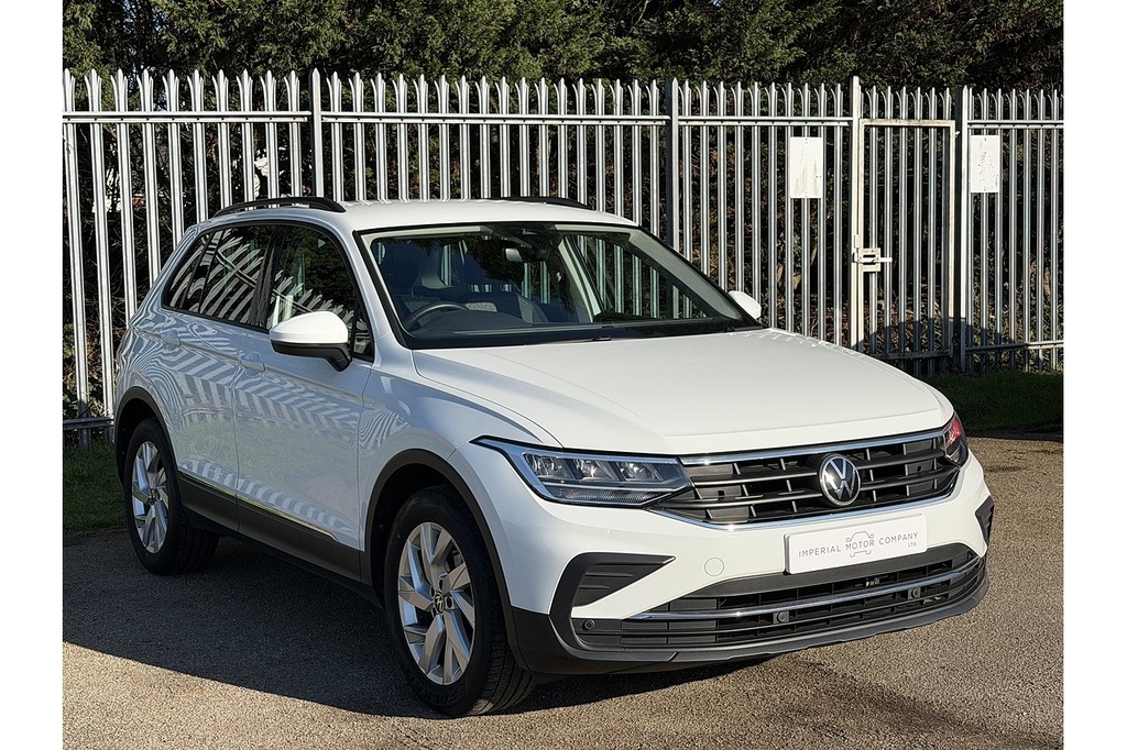 Volkswagen Tiguan Tsi Life FD21MZE White #4