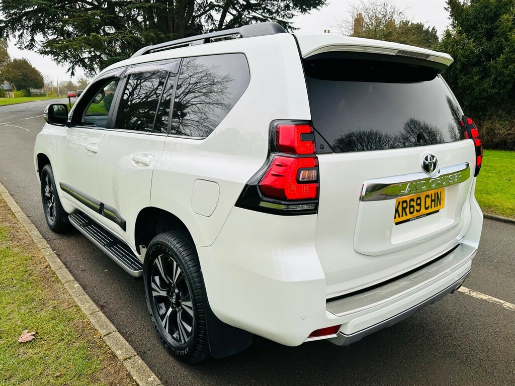Toyota Land Cruiser 2.8D Invincible 4Wd Euro 6 7 Seat White #5