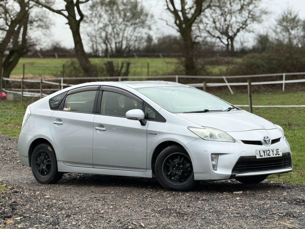 Toyota Prius 1.5 Cvt Silver