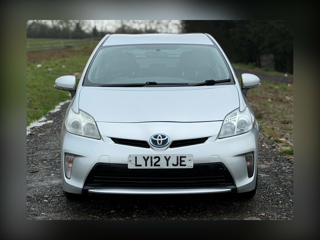 Toyota Prius 1.5 Cvt Silver #2