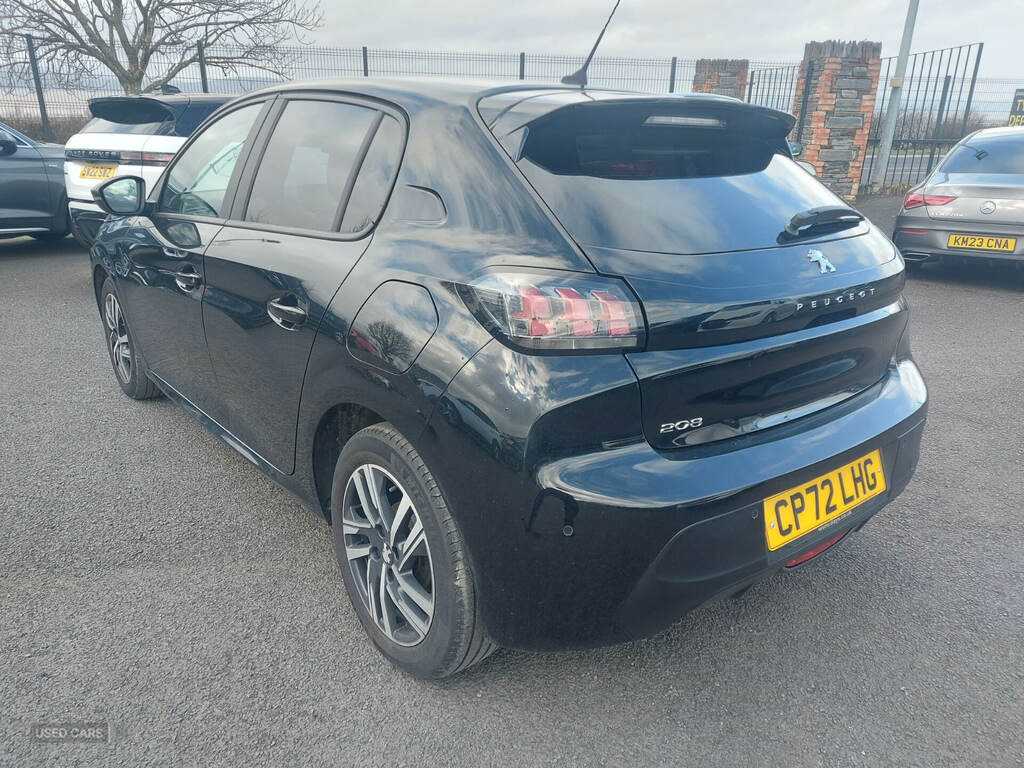 Peugeot 208 1.2 Puretech Active Premium CP72LHG Black #4