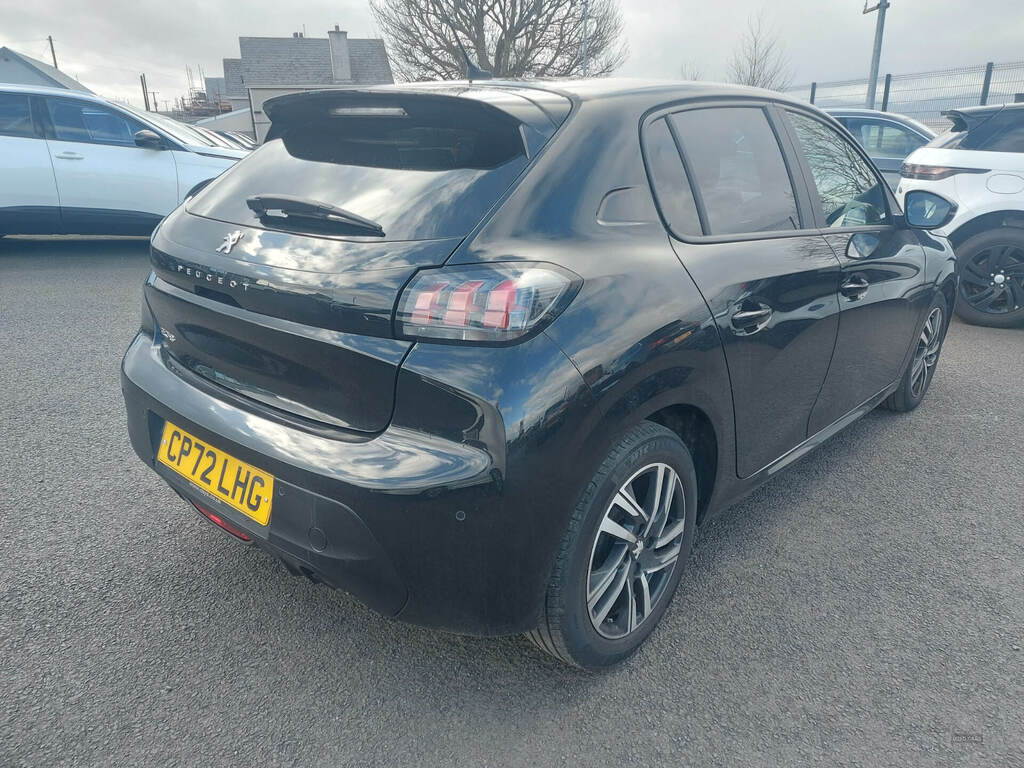 Peugeot 208 1.2 Puretech Active Premium CP72LHG Black #3