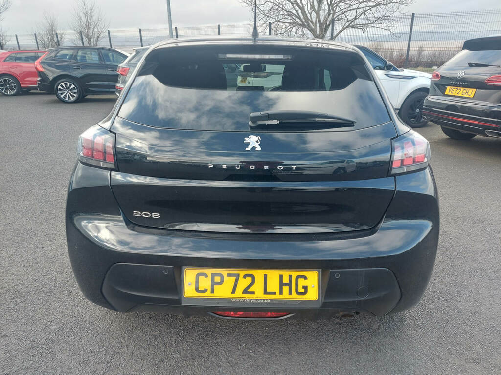 Peugeot 208 1.2 Puretech Active Premium CP72LHG Black #5