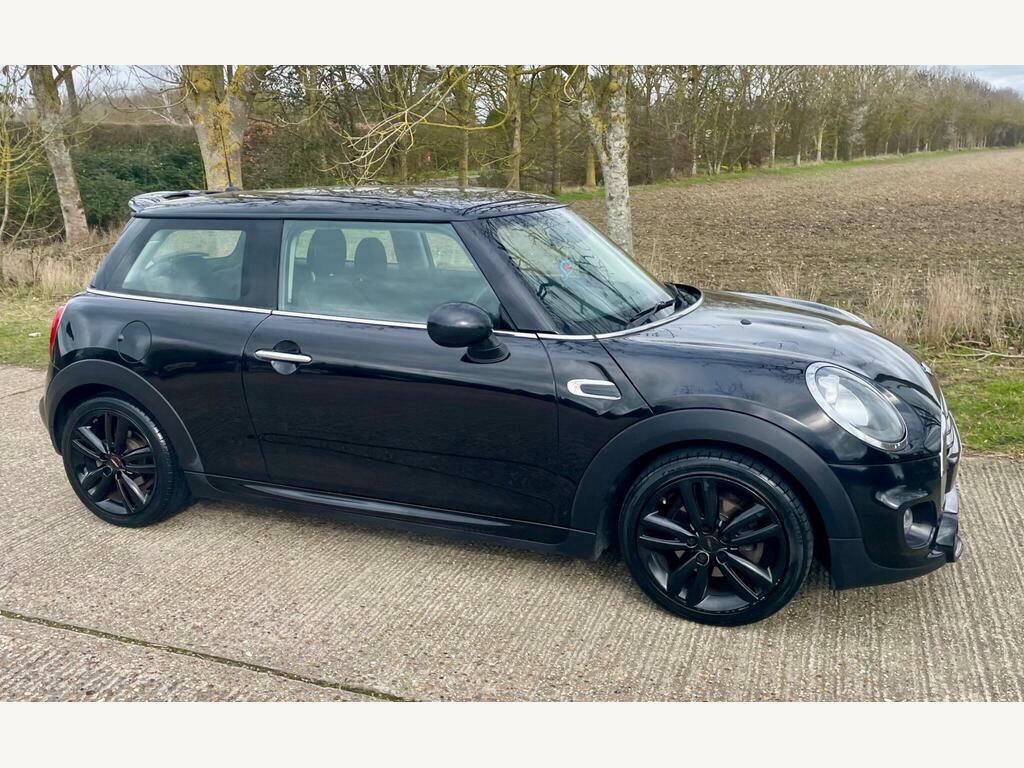 Mini Hatch 1.5 Cooper Euro 6 S S Black