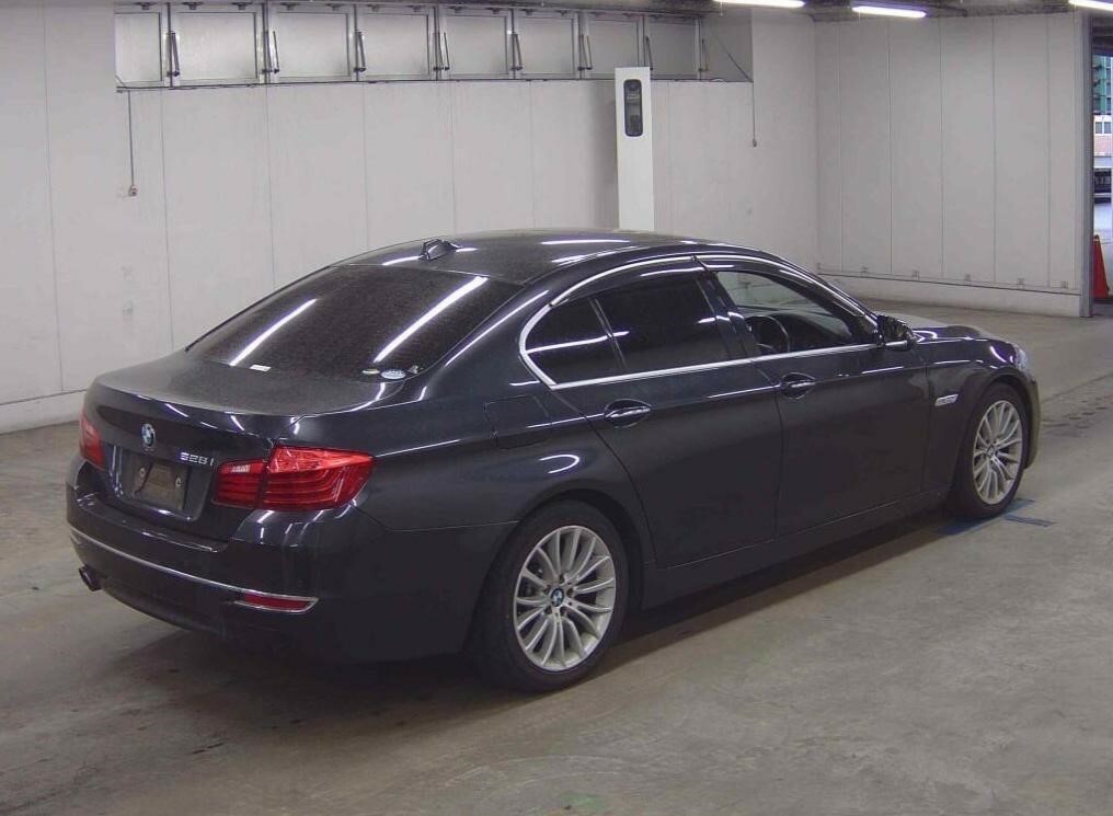 BMW 5 Series 528I Se Saloon 245 Ps Beige #4