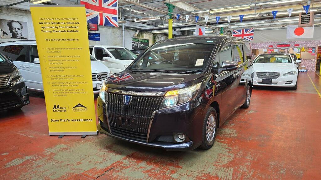 Toyota Voxy Mpv Esquire Hybrid Black Leather Ulez Free 20166 Black #2