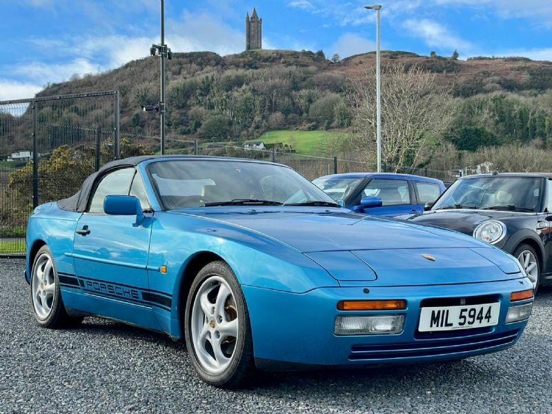 Porsche 944 S2 Cabrio Blue
