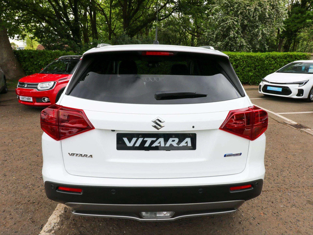 Suzuki Vitara 1.4 Boosterjet Mhev 109 Motion 32025 White #6