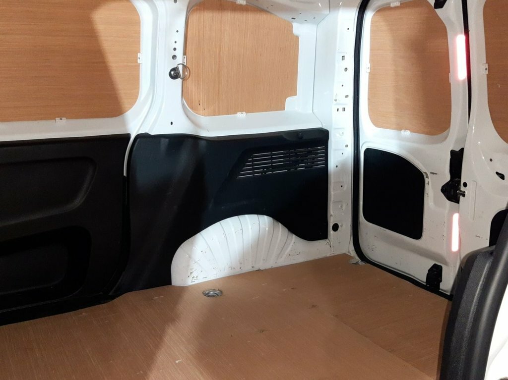 Peugeot Partner 1.5L Grip Premium NU71ETE White #5