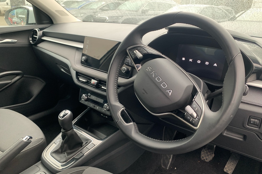 Skoda Fabia 1.0 Tsi Se Edition GK25LNE White #6