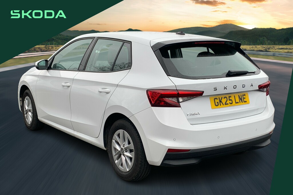 Skoda Fabia 1.0 Tsi Se Edition GK25LNE White #3