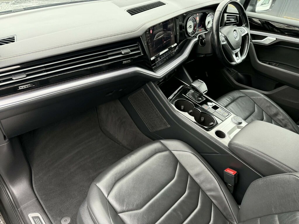 Volkswagen Touareg Suv 3.0 Tdi V6 R-line 2019 MM66REA Grey #5