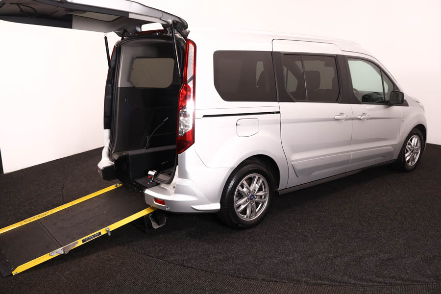 Ford Grand Tourneo Connect 1.5 Tdci Titanium ESZ4325 Silver #3
