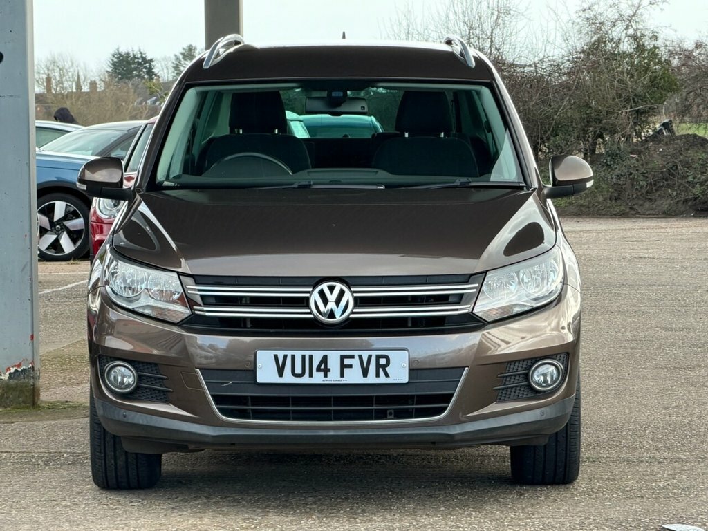 Volkswagen Tiguan 2L Match VU14FVR Brown #2