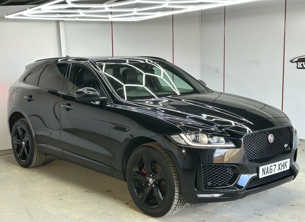 Jaguar F-Pace 3L S NA67XHK Black #3