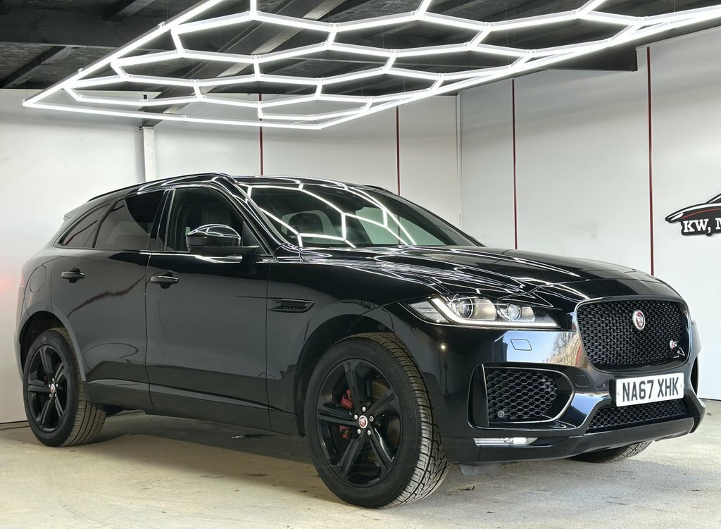 Jaguar F-Pace 3L S NA67XHK Black #2