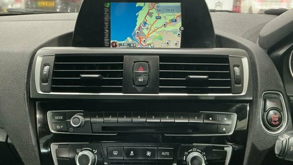 BMW 1 Series 2.0 118D Sport Hatchback Euro 6 Black #6