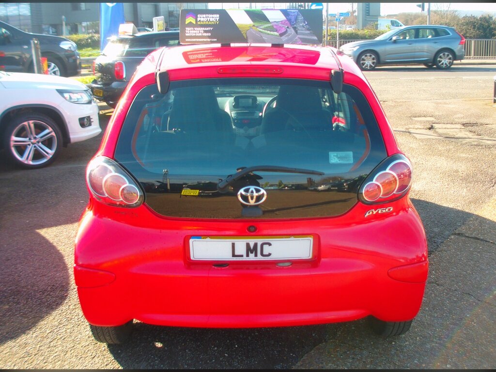 Toyota Aygo 1.0 Vvt-i Move Hatchback Red #5