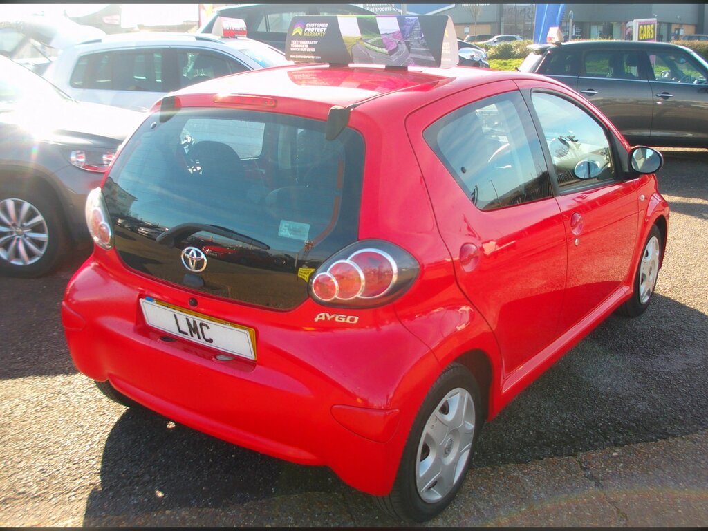 Toyota Aygo 1.0 Vvt-i Move Hatchback Red #6