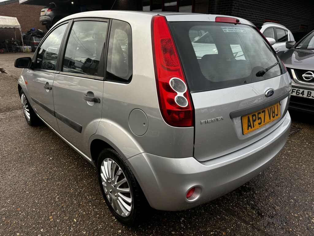Ford Fiesta 1.4 Style Climate 2007 Silver #5