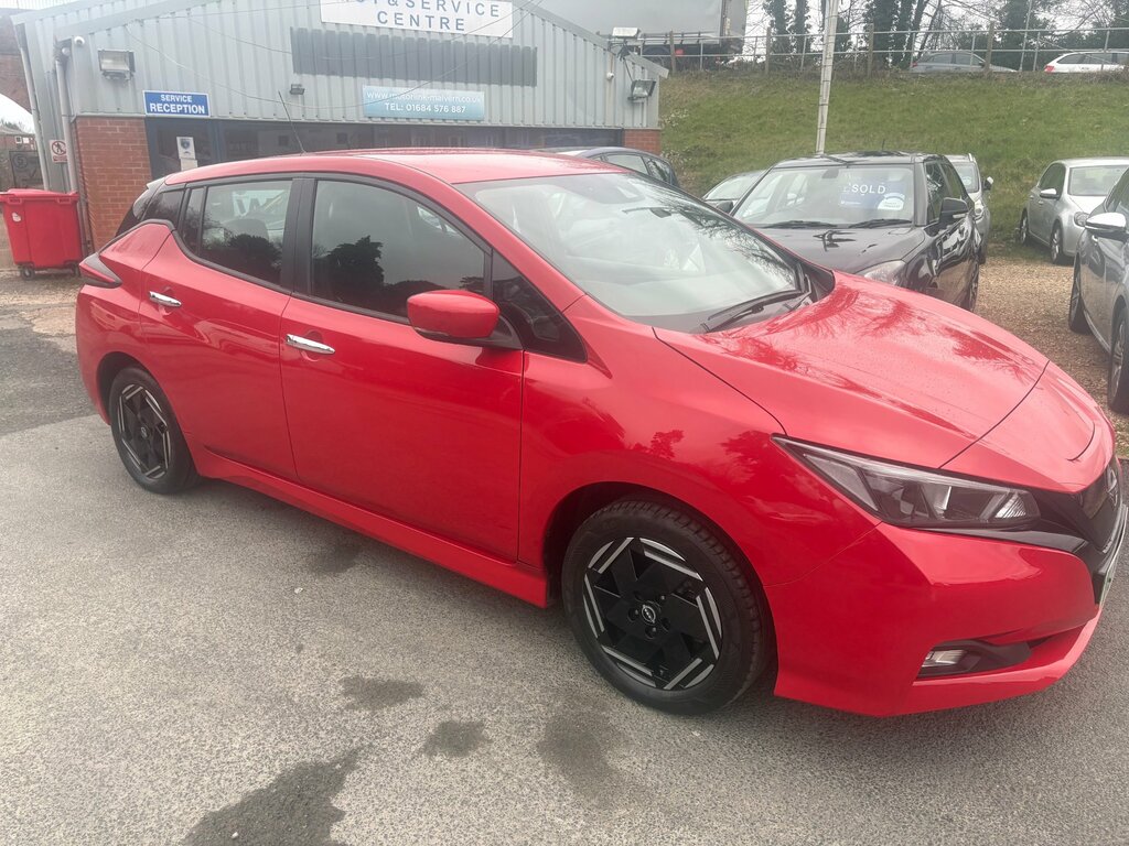 Nissan Leaf 39Kwh Acenta Hatchback 150 Ps LP72ODV Red #2