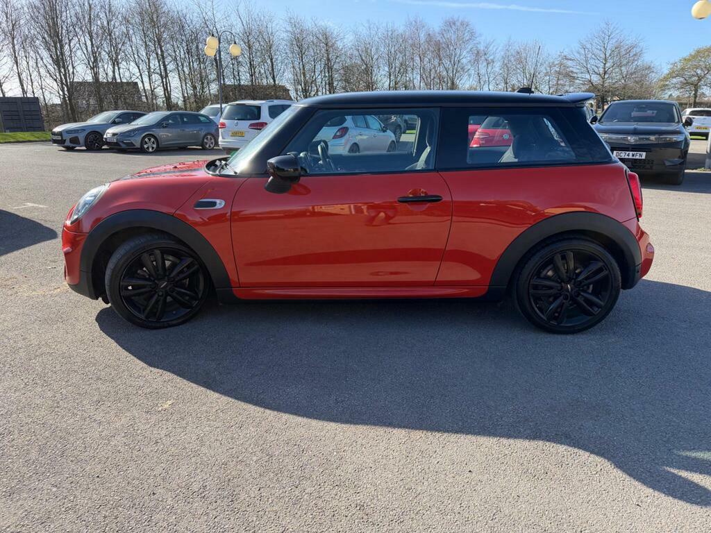Mini Hatch 1.5 Cooper Sport Euro 6 S S KM70YVT Orange #6