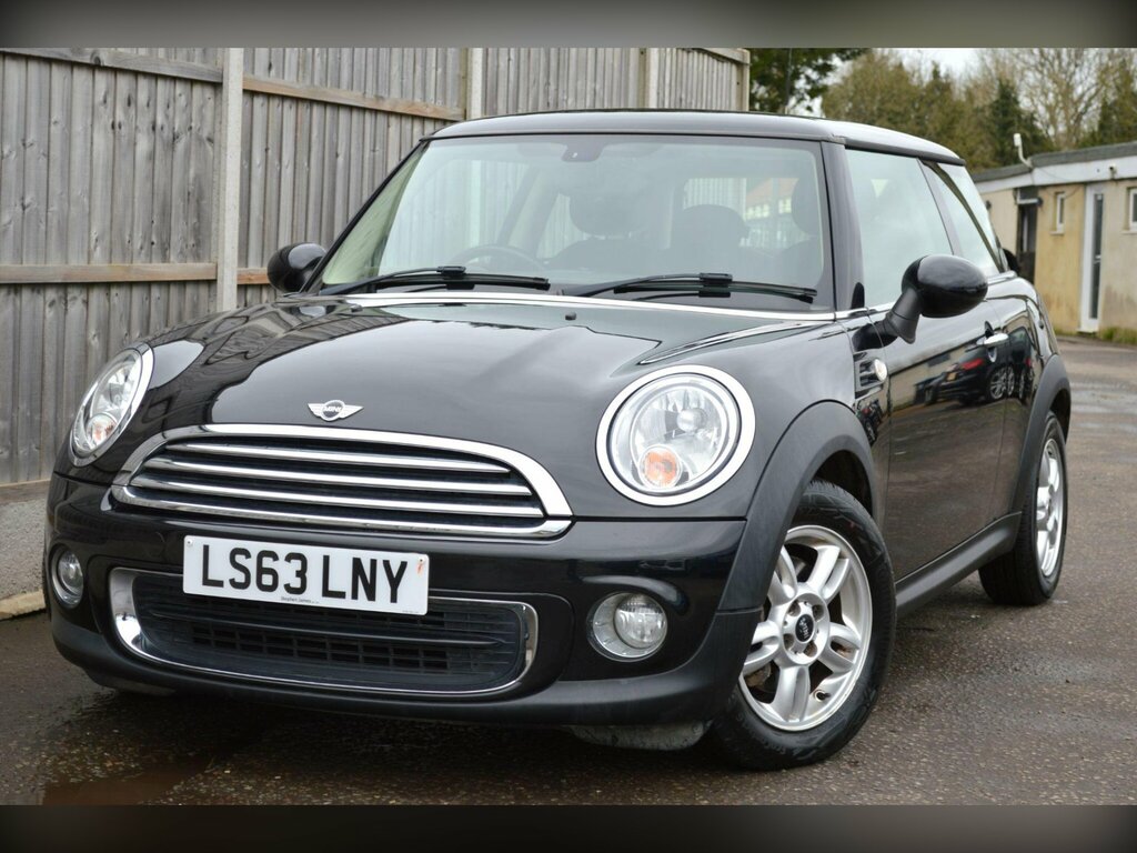 Mini Hatch 1.6 One Euro 6 Black