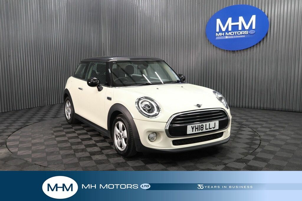 Mini Hatch Cooper Hatchback White