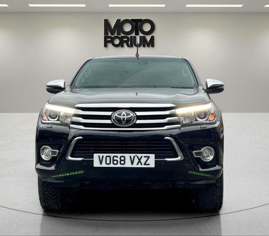 Toyota HILUX Pickup 2.4 D-4d Invincible X 4Wd Euro 6 Ss VO68VXZ Black #4